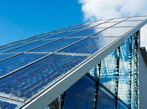 Trina Solar overshoots solar shipment target