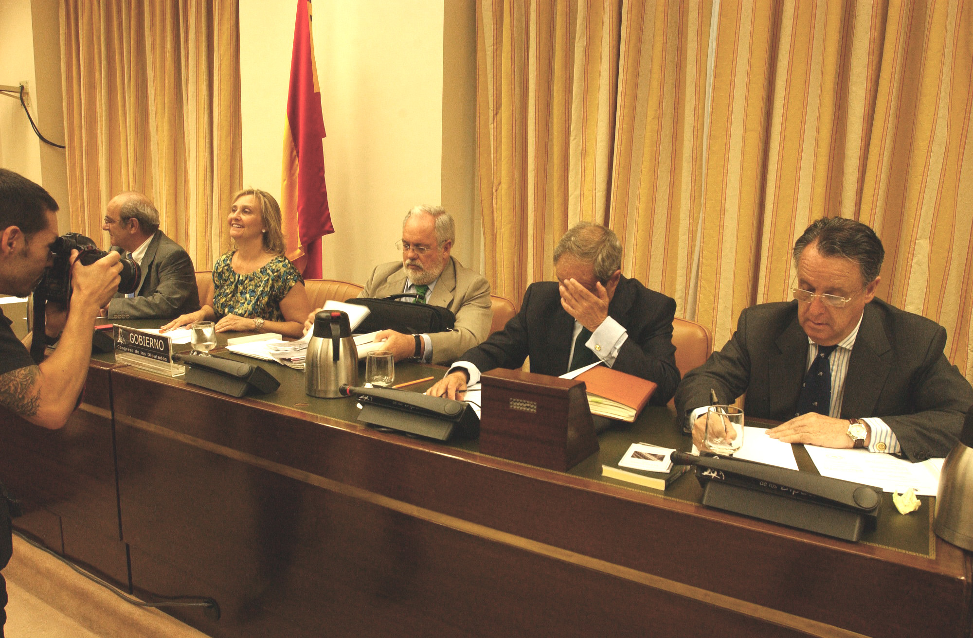 Medio Ambiente explica el gran esfuerzo presupuestario para la campaña de lucha contra los incendios forestales de 2013