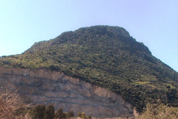 Andalucía. La restauración de la cantera de piedra caliza asociada al paraje Sierra de los Esparteros en el punto de mira