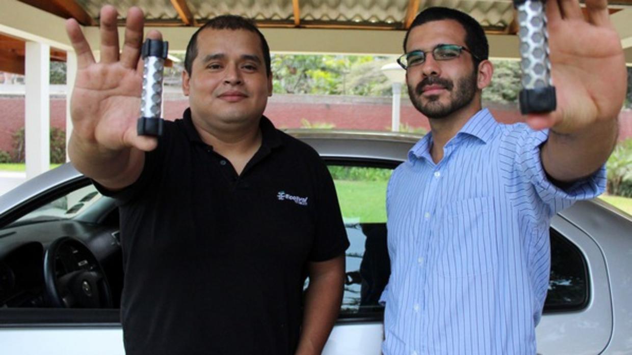 Peruanos crearon un catalizador para vehículos que reduce entre el 60 y 90% sus emisiones tóxicas
