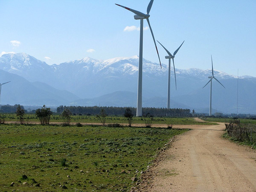 AEE considera que una moratoria a la eólica pone en peligro su sector industrial