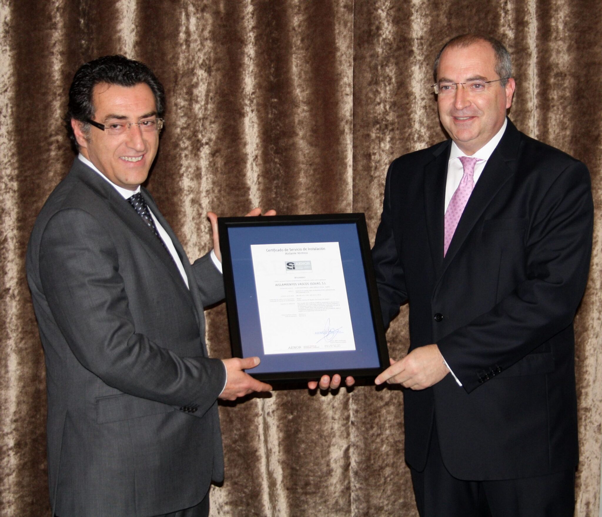 Primeros certificados AENOR de Servicio de Instalación de aislamiento térmico