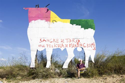 Activistas mallorquines realizan ‘particular’ protesta contra el Toro de la Vega