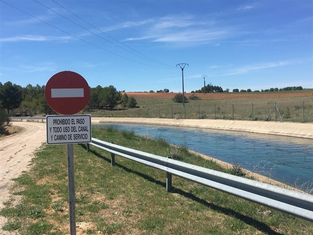 Castilla-La Mancha quiere que Tejerina visite el Tajo para que vea que "no hay agua" y acabe con el trasvase al Segura