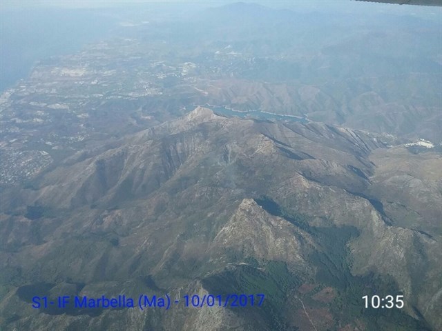 Estabilizado el incendio forestal declarado en un paraje de Marbella