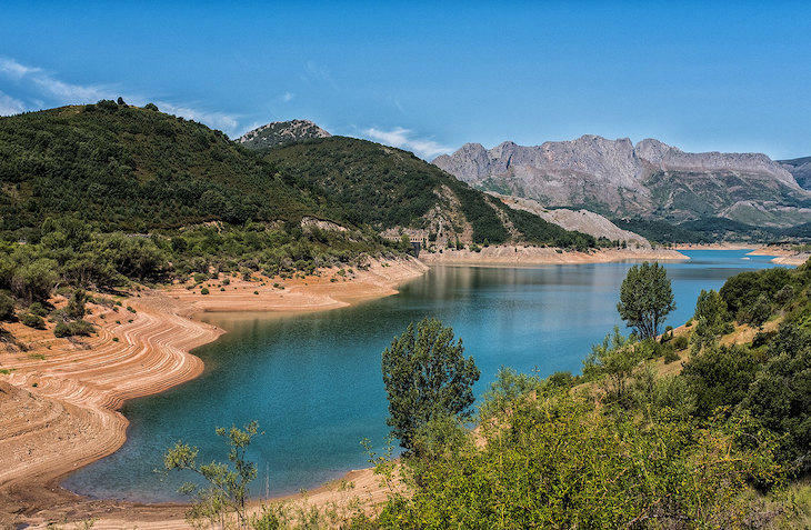 España ‘agobiada’ por la escasez de reservas hídricas