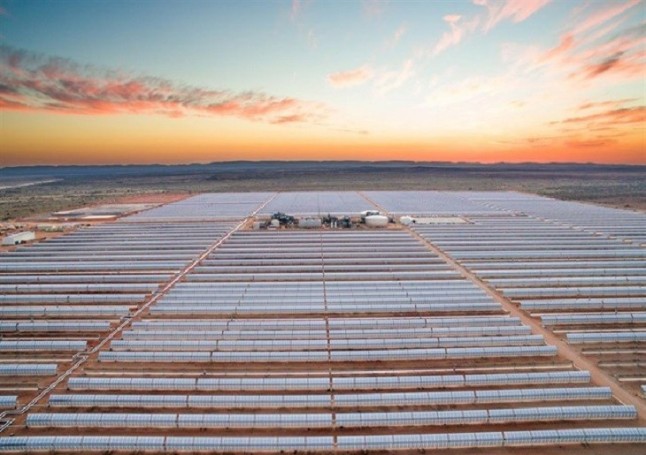 Acciona vende sus cinco plantas termosolares en España por unos 1.120 millones