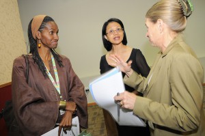 Negociadoras en Río+20 deben crear un frente común para dar voz a las mujeres que dependen de los bosques