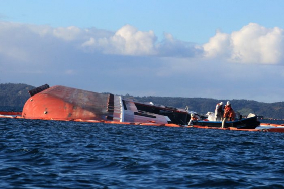 Chile: Denuncian una serie de fallas técnicas en el barco que se hundió en Chiloé