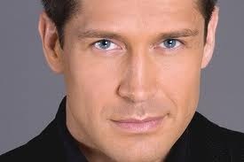 Famosos animan a los ciudadanos a formar un Panda gigante de WWF