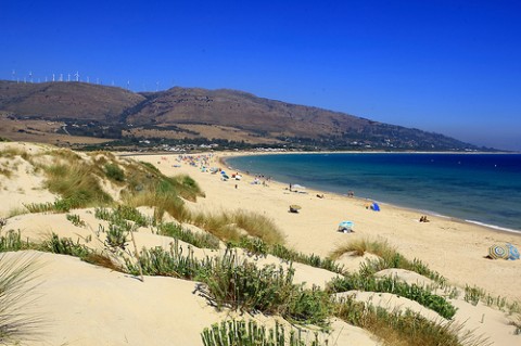 El defensor del pueblo andaluz emplaza a la Junta a que anule el proyecto urbanístico de Valdevaqueros