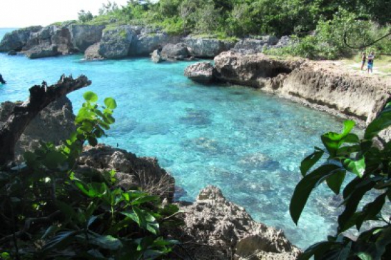 2 hombres arrestados por saquear el medio ambiente
