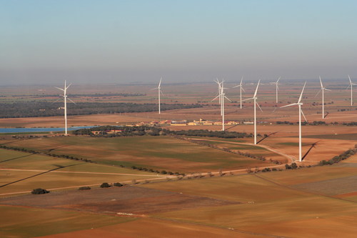 Fersa negocia los contratos de construcción de un parque eólico en Estonia