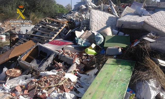 Descarados e intolerables vertidos ilegales en fincas rurales de Mallorca