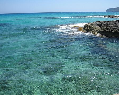 Baleares cobrará por fondear en determinadas zonas protegidas de las islas