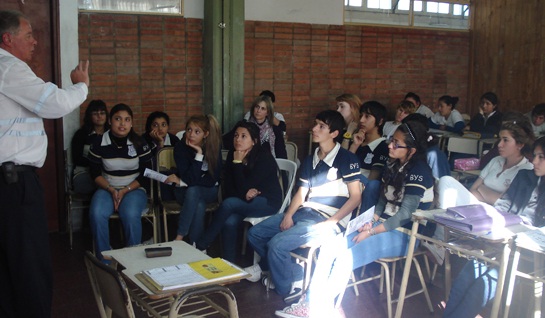 Se realizó una charla sobre medioambiente en la Escuela Yapeyú .