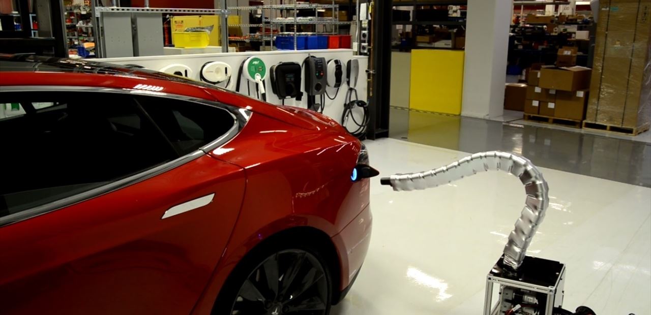 El nuevo cargador de coches eléctricos de Tesla parece salido de Matrix