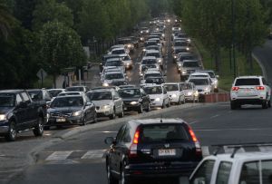 Aprueban etiquetado energético obligatorio para vehículos