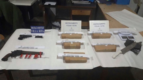 Argtentina: Cayó "Esculapio"