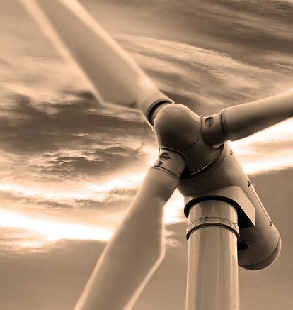 Félix Avia recibe el reconocimiento del sector eólico por su trayectoria profesional