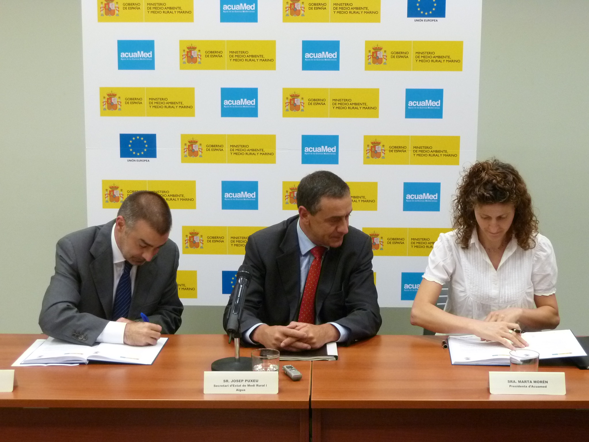 MARM firma un convenio para la gestión del vertedero industrial de Flix (Tarragona)