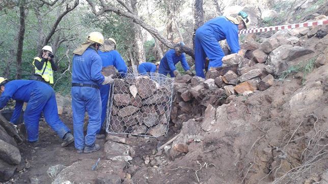 Andalucía reabre al público el sendero del Río de la Miel (Cádiz) tras su restauración por un incendio