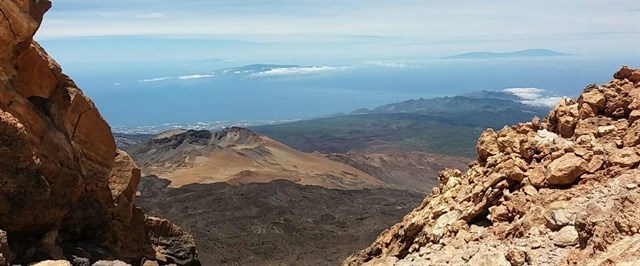El volcán Dorsal Noroeste de Tenerife emite unas 300 toneladas diarias de CO2