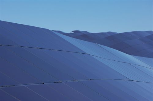 El Tribunal Constitucional admite a trámite el recurso de Extremadura contra el recorte fotovoltaico