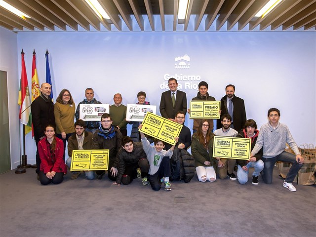 Notable implicación de los riojanos en conservación de los ríos y mejora de recogida selectiva