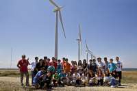 Escolares de Falces visitan el parque eólico de Vedadillo
