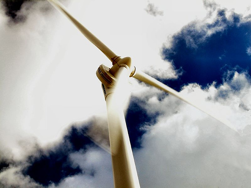 Gipuzkoa Aurrera apuesta por la energía renovable y el coche eléctrico