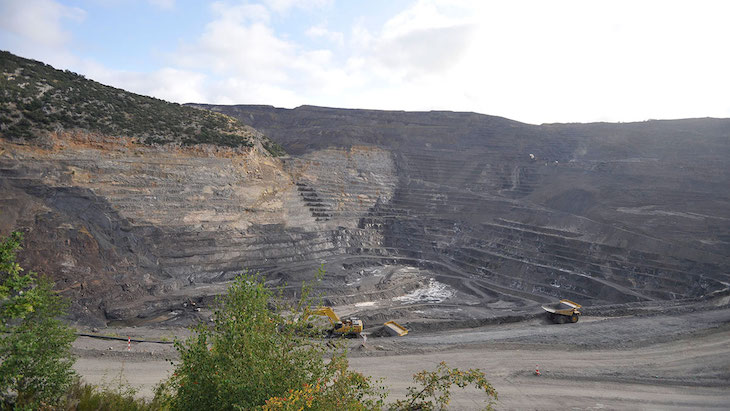 Cientos de millones a la restauración ambiental de zonas con minas de carbón en Asturias y Castilla y León