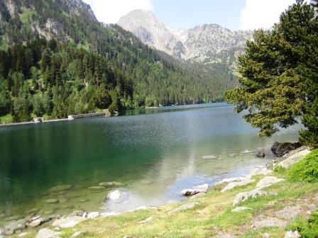Un investigador advierte de que el cambio climático dispara la acumulación de arsénico y níquel en lagos de los Pirineos