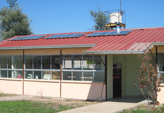 IU Sevilla exige a Ayuntamiento que ponga en funcionamiento placas solares de colegios
