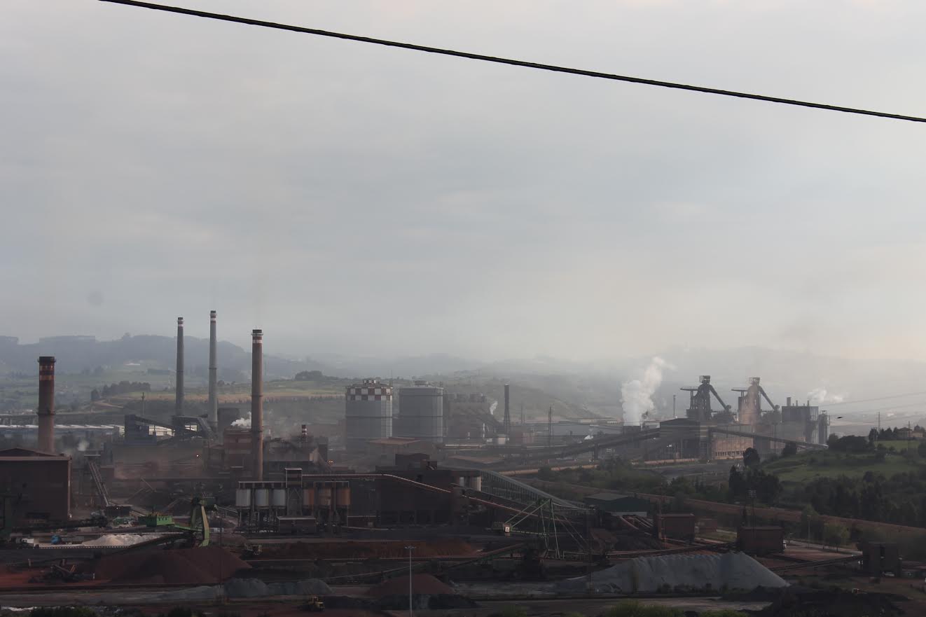 Asturias. Otro día que se dispara la contaminación en Gijón por encima del 100%