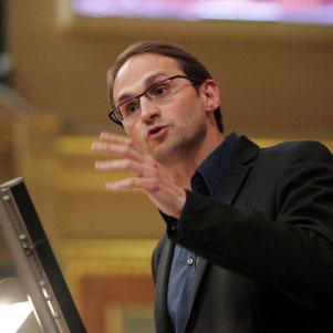 Herrera (ICV) acusa al Gobierno de no cumplir la ley de seguridad nuclear