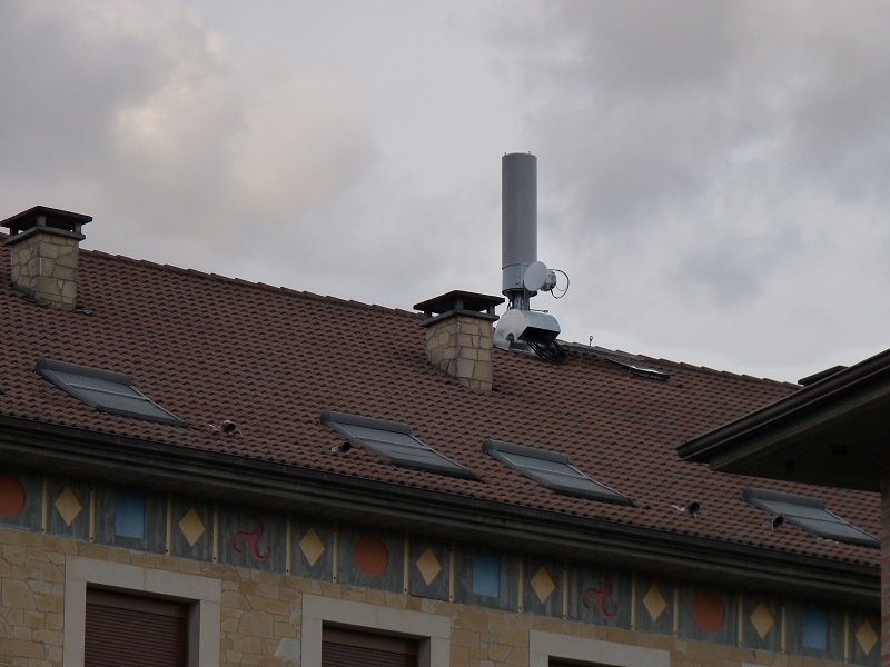 Asturias. Otra antena de telefonía ilegal en Arriondas