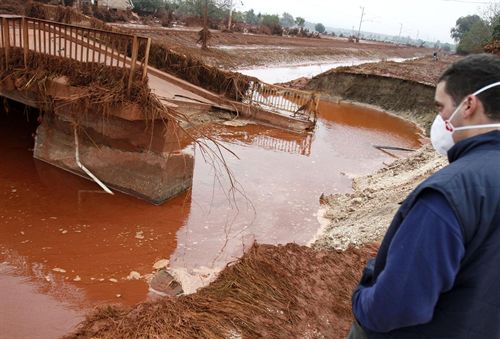 Multa de 468 millones de euros a la empresa del vertido de Hungria