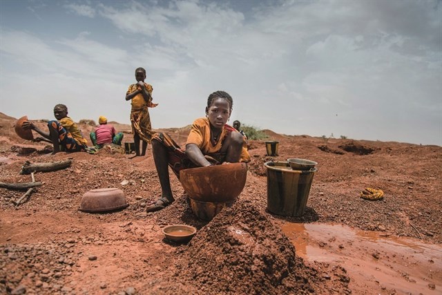 La degradación ambiental agrava la explotación laboral infantil