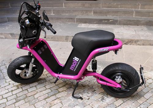 La Fundación José Manuel Entrecanales impulsará un sistema de motos eléctricas de alquiler en Madrid