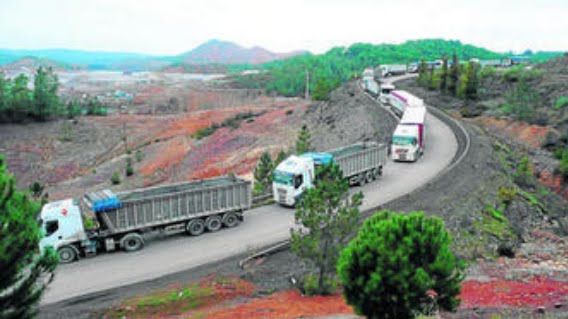 La Junta pide a Befesa aplicar un protocolo y evitar accidentes de camiones que van a Nerva