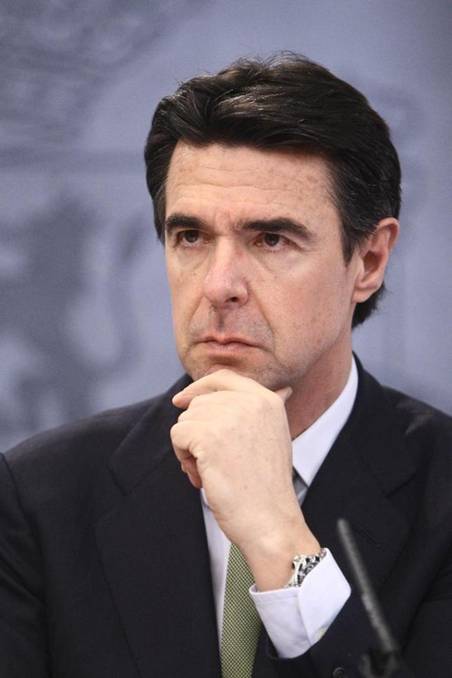 España apuesta en China por potenciar las relaciones bilaterales en energías renovables