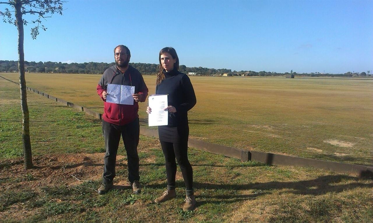 NO a los campos de polo de sa Barralina (Baleares)