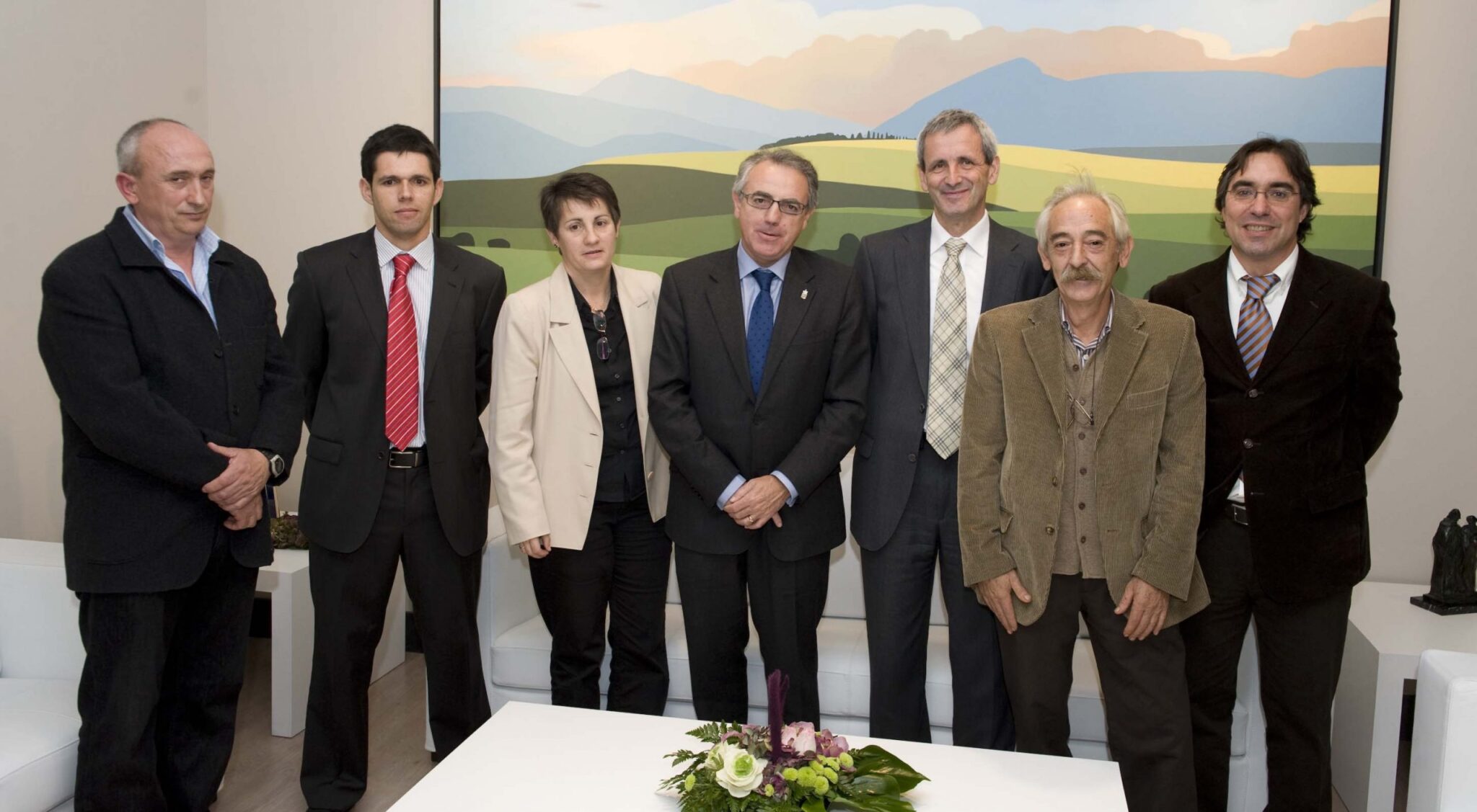 Sanz traslada el apoyo del Gobierno de Navarra a representantes del sector forestal