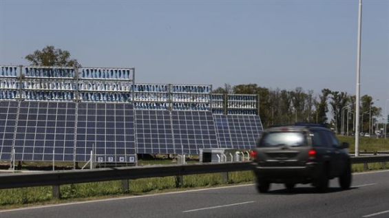 Argentina: Las autopistas porteñas instalarán paneles fotovoltaicos en las estaciones de peaje