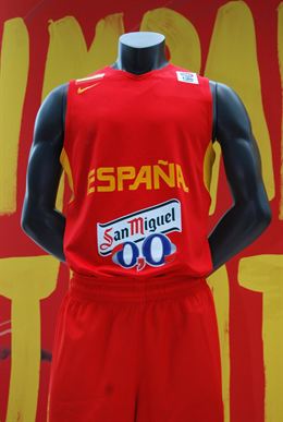La selección española de baloncesto usará equipaciones fabricadas con botellas de plástico recicladas