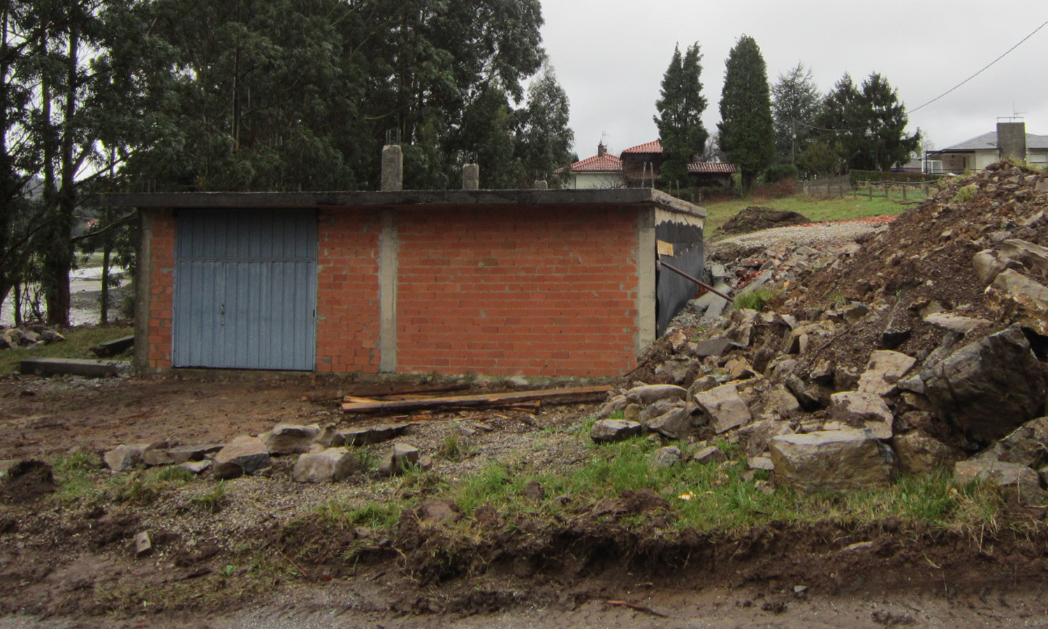 El Principado de Asturias permite una vivienda ilegal en la ria de Villaviciosa