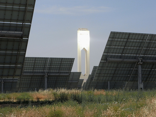 Como funcionan las centrales eléctricas termosolares