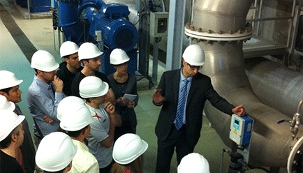 Mesa redonda sobre formación profesional en el sector del agua