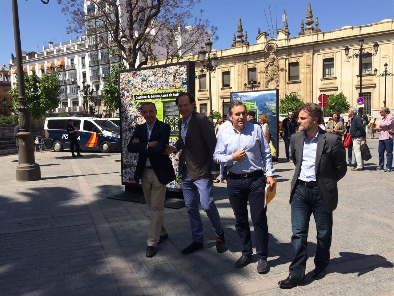 Una exposición al aire libre divulga las curiosidades naturales andaluzas menos conocidas